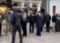 “Po na shkatërrohet biznesi”, Korçë, dhjetëra qytetarë në protestë