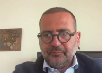 Lufta në Gjirin Persik: Ambasadori Kurtezi jep detaje për 1500 shqiptarët në Dubai