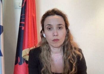 Sulmet në Izrael/ Ambasadorja shqiptare në Tel Aviv: 12 shqiptarë kanë kërkuar asistencë, si paraqitet situate