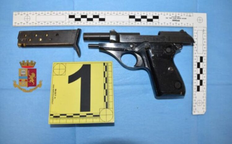 Zbulohet arsenali i grupit kriminal të drogës, arrestohet shqiptari dhe partnerja e tij rumune