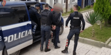 Ishin në kërkim për vepra të ndryshme penale, arrestohen 6 persona në Tiranë