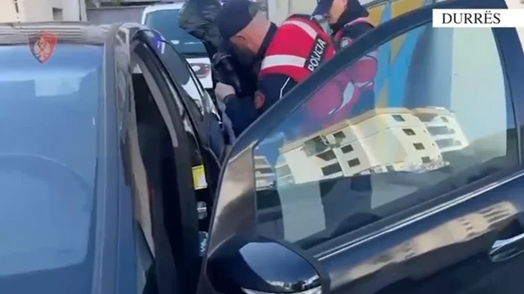 Qarkullonte i armatosur, arrestohet 28-vjeçari i dënuar më parë për vrasje (Emri)