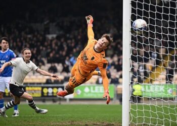 Klubi i fundit në kategorinë e tretë eliminon ekipin e Granit Xhakës dhe kap çerekfinalet e Kupës FA