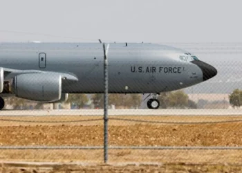 Qeveria e spanjolle nuk pranon përdorimin e bazave të saj për të sulmuar Iranin, largohen avionët amerikanë