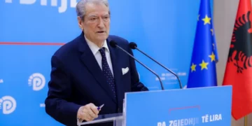 Berisha: Rama mbylli dyert e shqipatarëve drejt Europës, duke mbrojtur korrupsionin e Lubisë dhe vetes