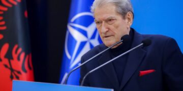 “Shoqëria shqiptare e pranon korrupsionin”, reagon Berisha: Deklaratat e Marta Kos janë raciste dhe korruptive