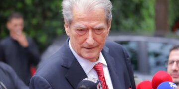 Berisha: Balluku nuk shkon pa Ramën në SPAK, Lubia do t’i marrë me rrecka…