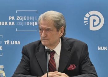 Berisha: Tregjet e basteve parashikojnë, nëse Rama do të bjerë këtë vit apo jo?