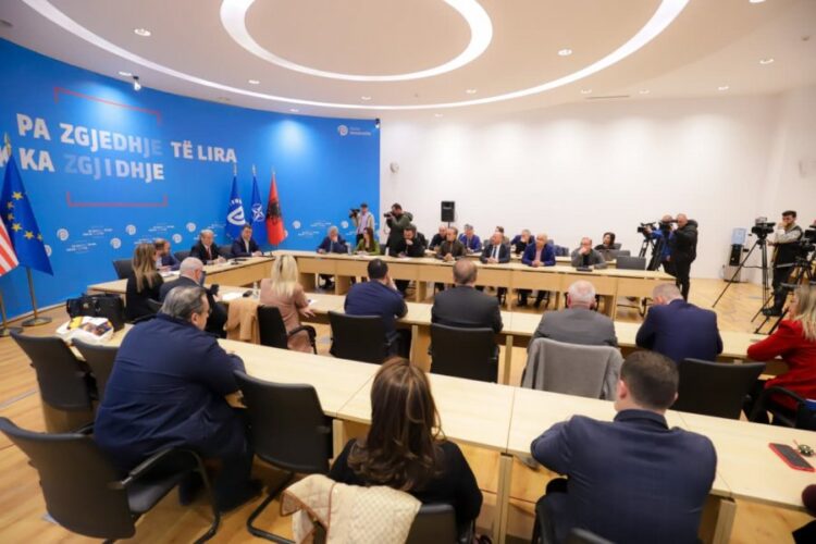 Berisha: Rama kërkon të na largojë nga BE, shqiptarët duhet të marrin fatin në duart e tyre