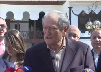 Berisha uron Ditën e Verës nga Elbasani: Kjo është vera e fundit për Ramën dhe Ballukun