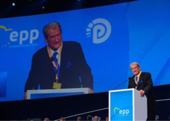 Berisha nga Brukseli: Paraqitëm krizën që po gllabëron Shqipërinë dhe kërkesën për qeveri teknike