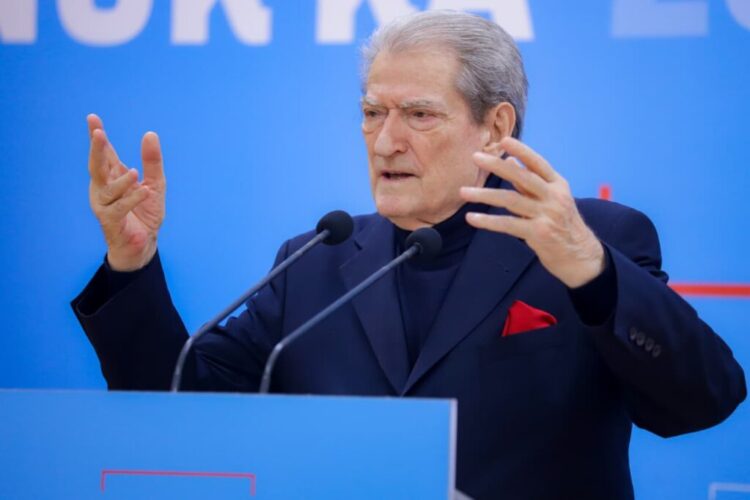 Berisha: Balluku kërkon t’i shpëtojë drejtësisë, po kërkon të marrë nënshtetësi në vende të tjera