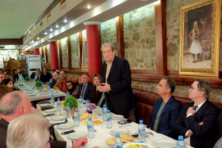 Berisha mes demokratëve në Elbasan: Vera e ndryshimit, vitin tjetër do festojmë me dyert e Europës të hapura