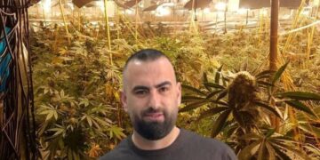 U arrestua për ‘shtëpinë e barit’ në magazinën e tij në Peqin, lirohet drejtori i Burgut të Rrogozhinës