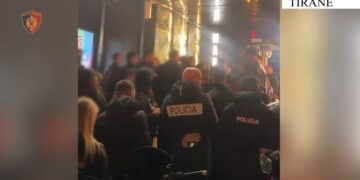 Policia “zbarkon” te lokalet e natës në ish-Bllok, e pësojnë edhe administratorë që shpërndanin drogë brenda klubeve