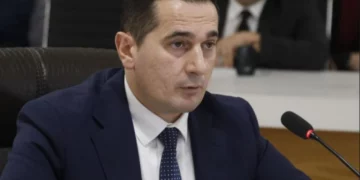 “Askush nuk është mbi ligjin”/ Mesazhi i kryeprokurorit të SPAK, Klodian Braho