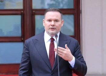 Hakerët iranianë sulmuan Postën Shqiptare, ministri Demo ngre supet: Nuk di nëse të dhënat janë vjedhur