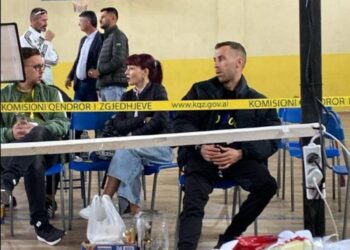 “Më përjashtuan nga partia!” Reagon PD Elbasan: Doris Madhi nuk punoi për demokratët, por bëri fushatë për kandidatin e PSD