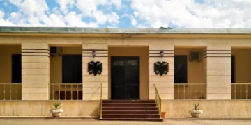 Kanabis në magazinën e drejtorit të burgut të Rrogozhinës, reagon Drejtoria e Burgjeve