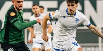 Gjashtë gola, penallti dhe karton i kuq! Egnatia mund Teutën mes spektaklit në Rrogozhinë