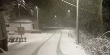 Dimër në pranverë? Zbardhet nga dëbora juglindja e vendit, si paraqitet situata me rrugët