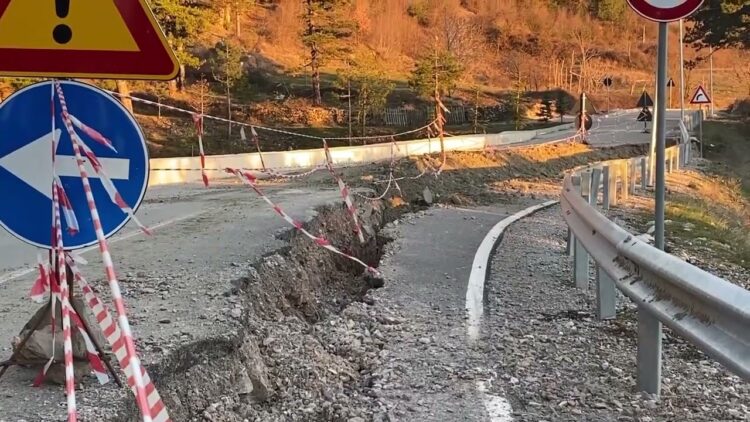 Deputeti: U shemb sapo u ndërtua! Rama i premtoi Gjinarit rilindje, por banorët po shohin vetëm rrënoja