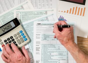 Gjobat nuk ndalen as për festa! Bizneset marrin kamatë për deklarim të vonuar ditën e pushimit