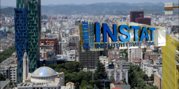 Lejet ‘fantazmë’ të ndërtimit, si po mbahen të fshehura nga qeveria statistikat e betonizimit rekord të Tiranës