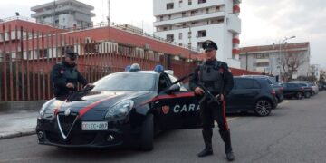 Itali/ Nuk pranonte dot ndarjen, shqiptari sulmon me hanxhar bashkëshorten në mes të rrugës