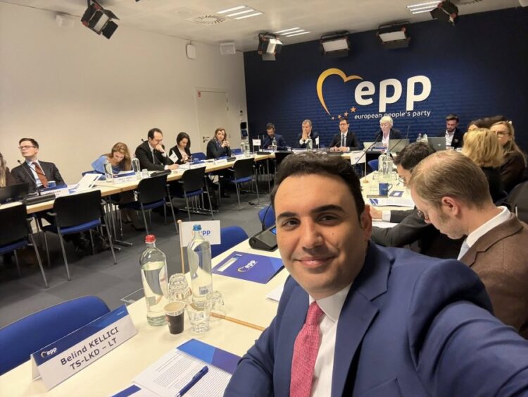 Këlliçi nga Brukseli: Shqipëria e para për korrupsion, qeveria e Ramës ngeli në klasë në testin “Balluku”