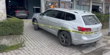 Korçë/ Konflikt mes disa personash në një pikë servisi, plagoset njëri prej tyre