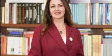 Ndryshimi i Kushtetutës/ Kurti mbështet nismën e Vjosa Osmanit: Presidenti të zgjidhet nga populli