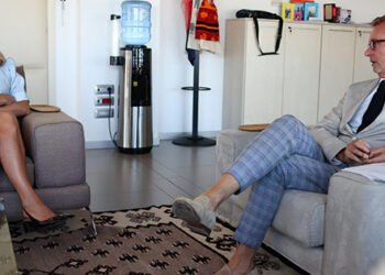 Myslim Murrizi “shpërthen” ndaj kryetares së KLP: Nxorri shalët para perëndimorëve