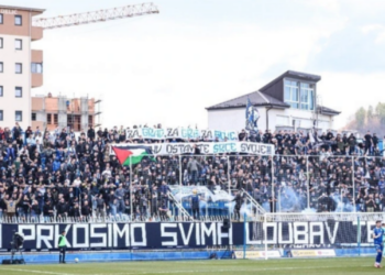 ‘Kosova është shqiptare!’ Tifozët e Novi Pazar iu kundërpërgjigjen atyre të Crvena Zvezdës