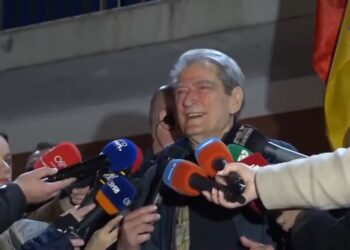 Berisha mbyll protestën e PD: Herën tjetër Rama nuk do gjejë vrimë miu