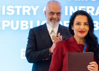 EU Alive: Rama mbron Ballukun për aferën 200 mln euro, Bllakos ia hoqi menjëherë imunitetin