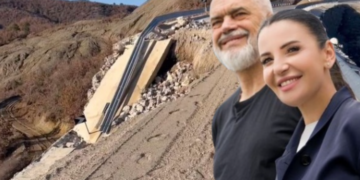 Qarku i Korçës përfitoi miliona euro investime për rrugë që shemben pa u marrë në dorëzim