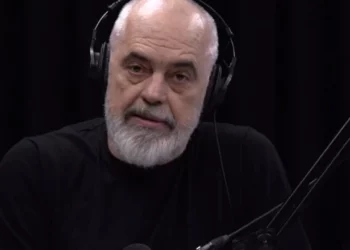 Rama “harron” sulmin e Iranit që hakeroi e-Albanian dhe qeverinë, tani thotë: Kemi NATO-n!