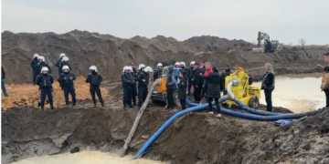 Banorët e Rrjollit prej 34 ditësh në protestë kundër resortit të Ulajt: Gati të sakrifikojmë edhe jetën për pronën