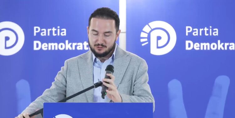 Salianji në takimin me strukturat e PD në Vlorë:  Situata alarmante, duhet dorëheqje