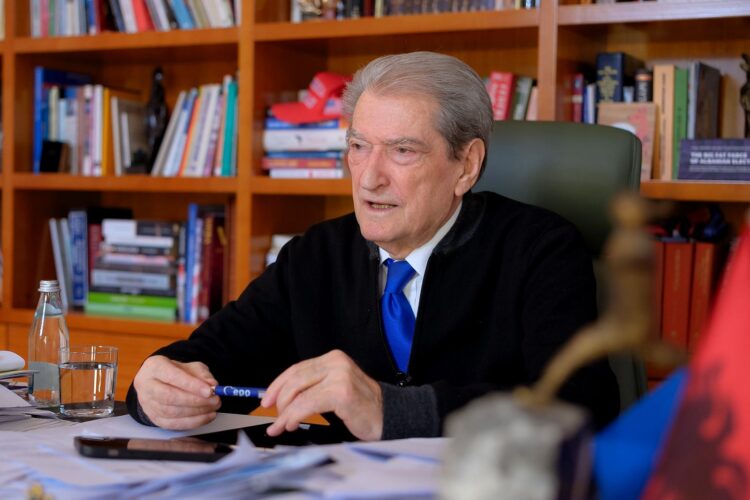 Premtimi i Berishës: Patronazhimin do e shpallim krim shtëror, simotër e Sigurimit të Shtetit në diktaturë