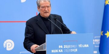 Berisha: Raporti IBAR për integrimin mbeti në klasë, Rama mashtroi me pasaportën e BE dhe nxjerr atë të Vuçiçit