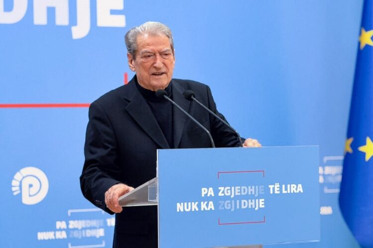 Berisha: Raporti IBAR për integrimin mbeti në klasë, Rama mashtroi me pasaportën e BE dhe nxjerr atë të Vuçiçit