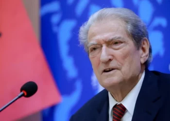 Berisha thirrje mbështetësve për protestën e PD: Të gjithë para Kryeministrisë