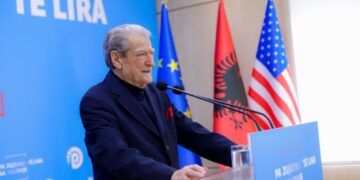 ‘Rama u përgjigj si padrino’/ Berisha: Narkoshteti i tij nxin më shumë se çdo vend tjetër në Evropë e botë