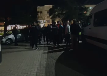 Sherr në ndeshjen e basketbollit Teuta-Besëlidhja, disa të shoqëruar në komisariat