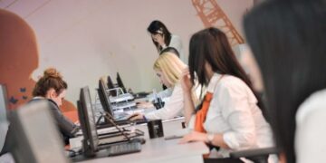 Varfëria, OSHEE u kthehet skemave për pagesë me këste të borxheve të familjarëve