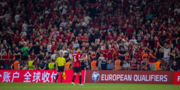 FSHF ka një mesazh të rëndësishëm për tifozët shqiptarë që do të ndjekin ndeshjen Poloni – Shqipëri në Varshavë