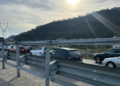 Fundjavë me trafik të rënduar/ Kolona kilometrike automjetesh në aksin Tiranë–Elbasan