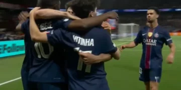 PSG-BAYERN/ 5 gola në pjesën e parë në Paris, francezët marrin avantazhin me penallti